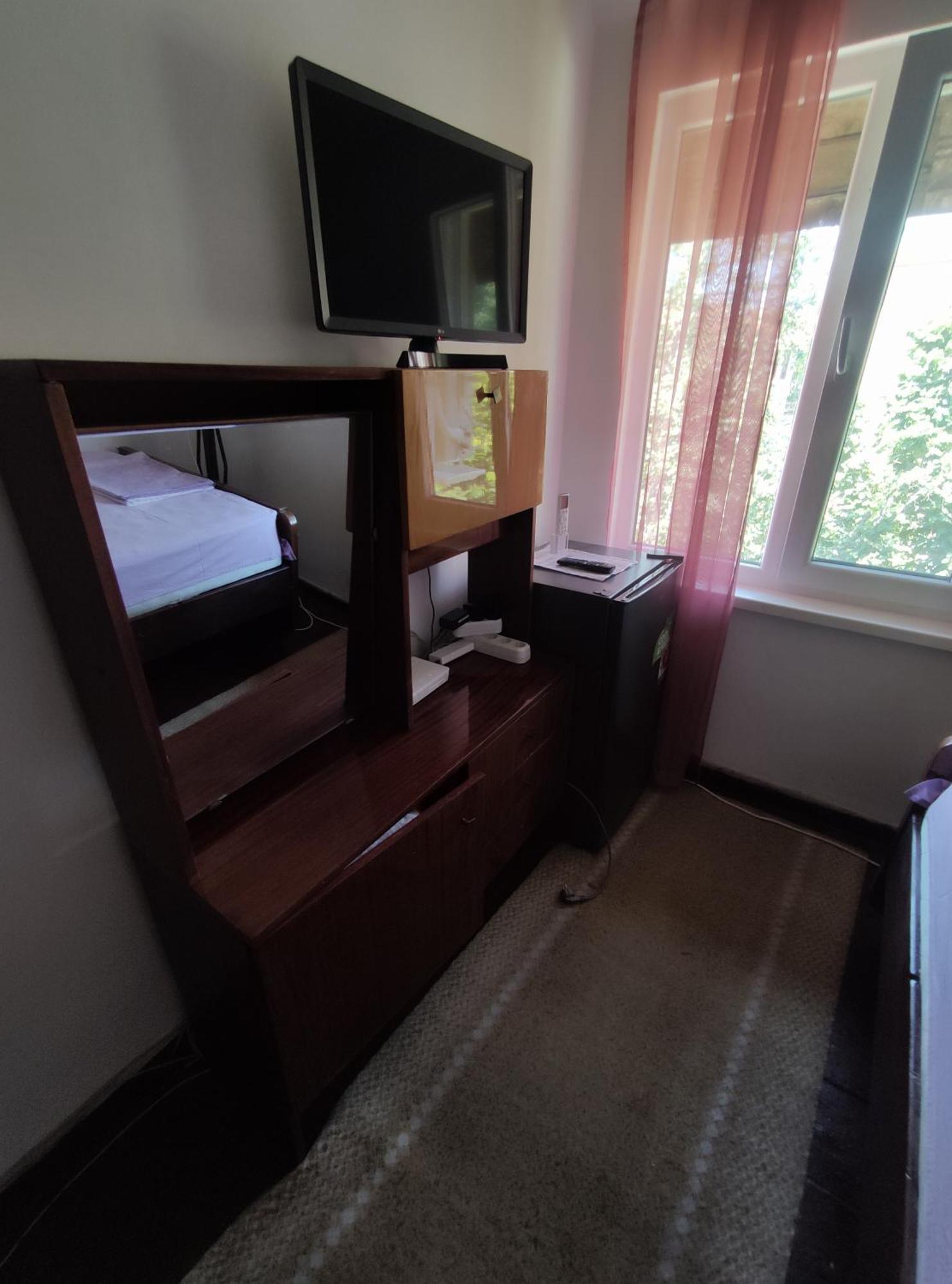 Mercury Guest House เวลีคอเทอร์โนโว ภายนอก รูปภาพ