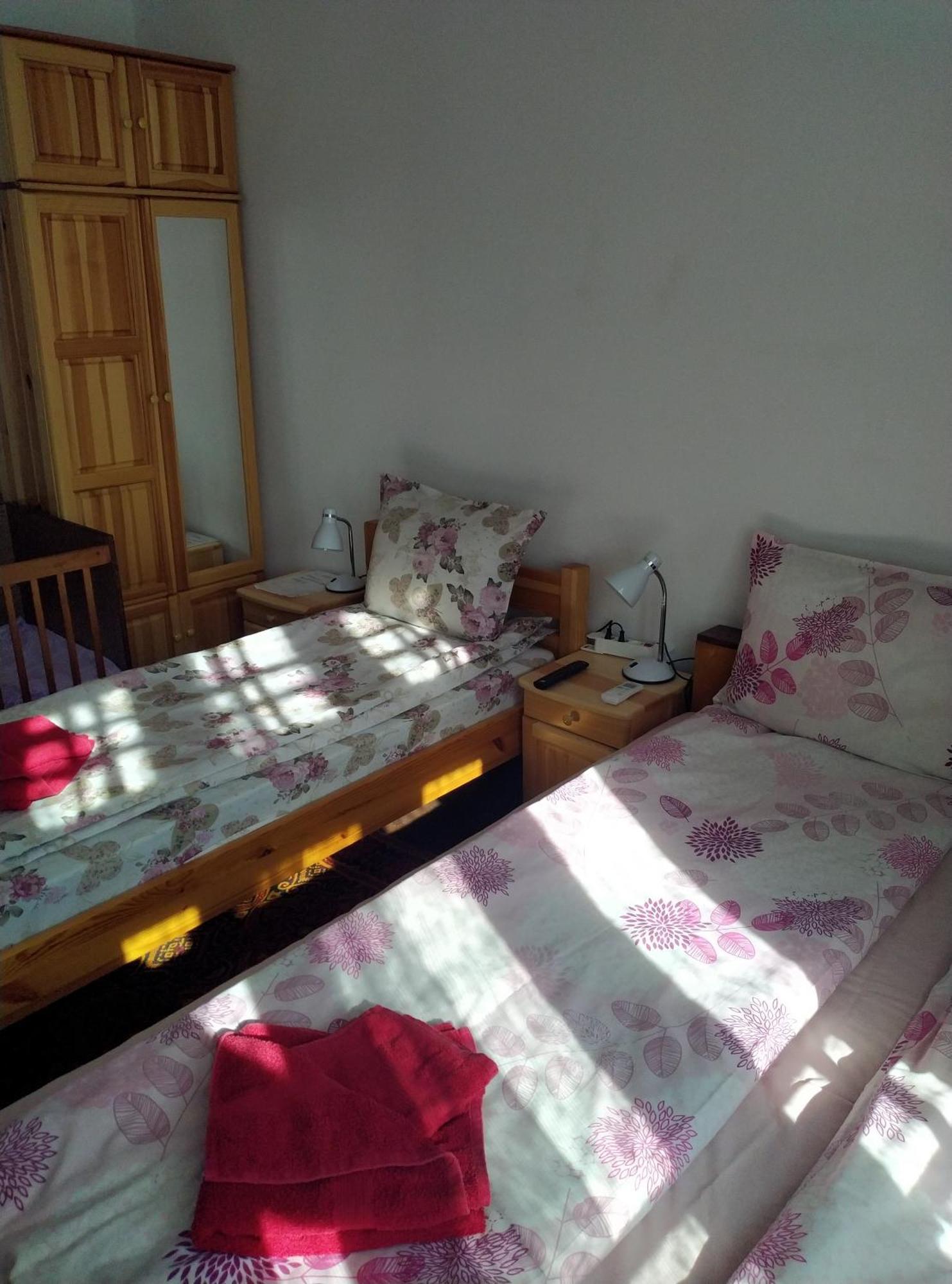 Mercury Guest House เวลีคอเทอร์โนโว ภายนอก รูปภาพ