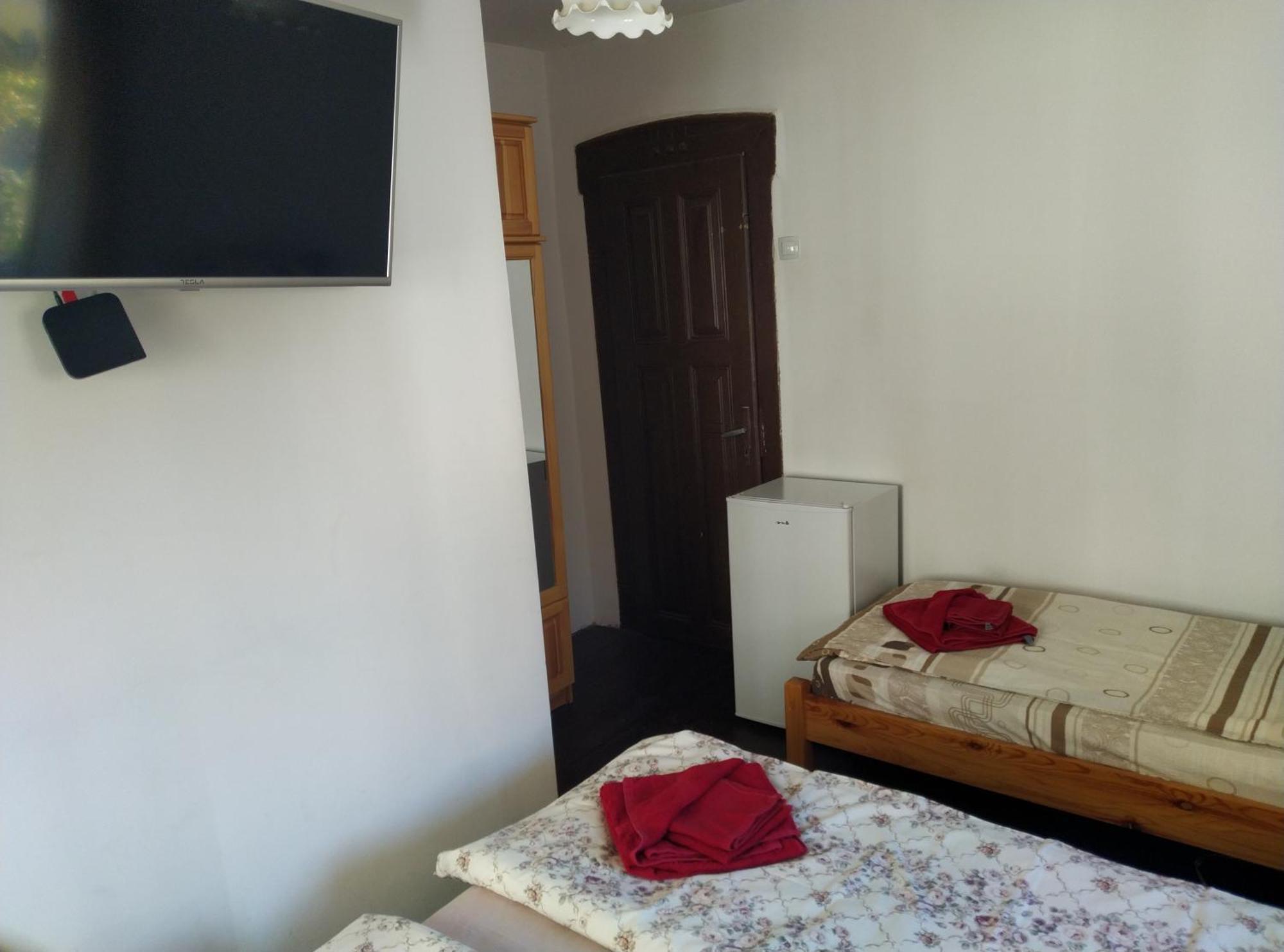 Mercury Guest House เวลีคอเทอร์โนโว ภายนอก รูปภาพ