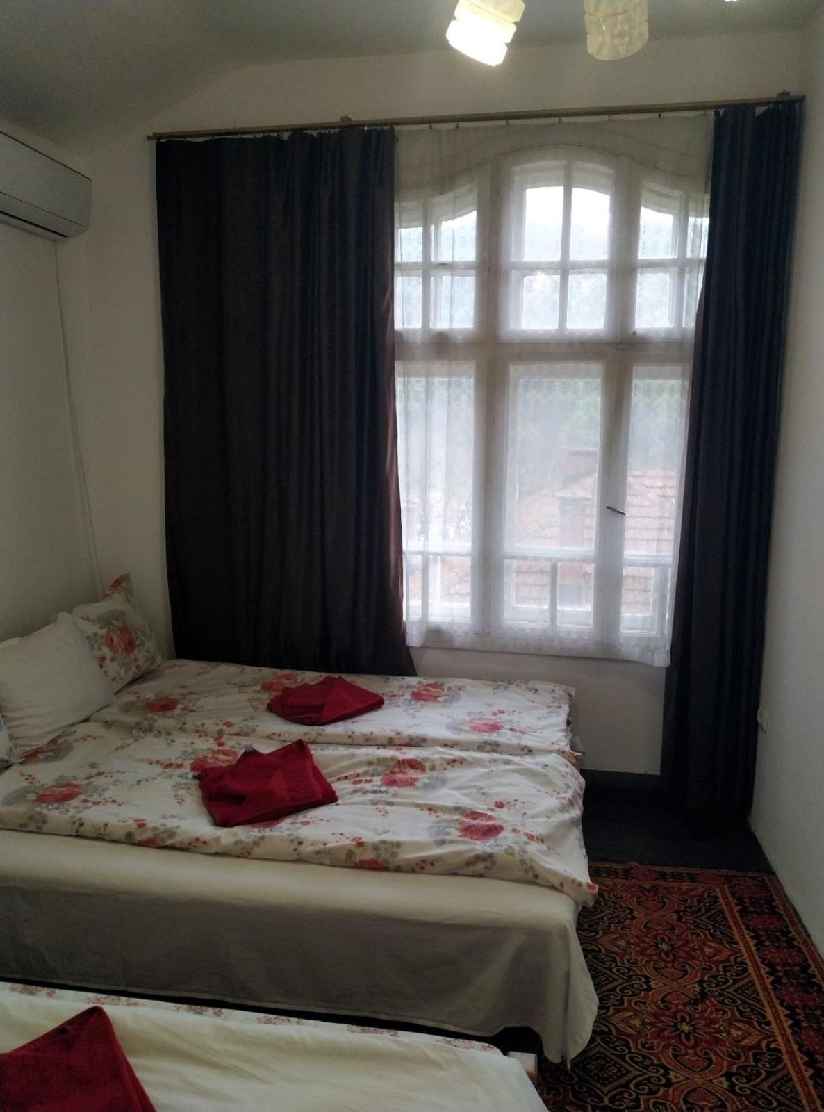 Mercury Guest House เวลีคอเทอร์โนโว ภายนอก รูปภาพ
