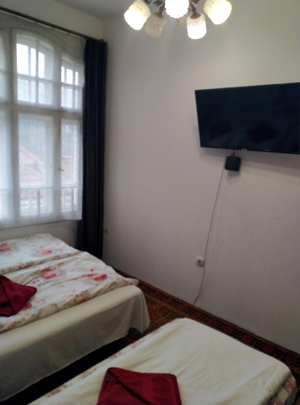 Mercury Guest House เวลีคอเทอร์โนโว ภายนอก รูปภาพ